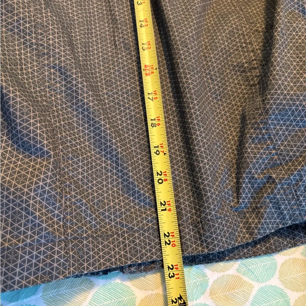 Bench Geometric Gray Jacket with Pink Embroidery